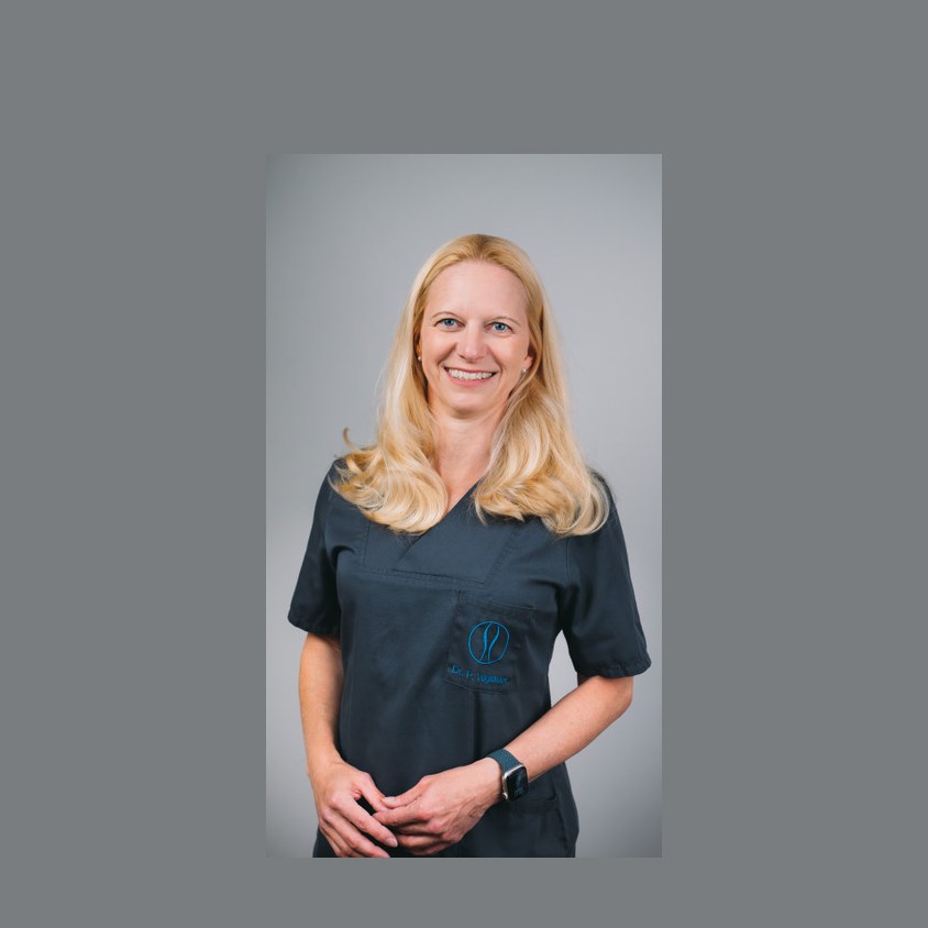 Fachärztin für Anästhesiologie, Anästhesie Zug GmbH
